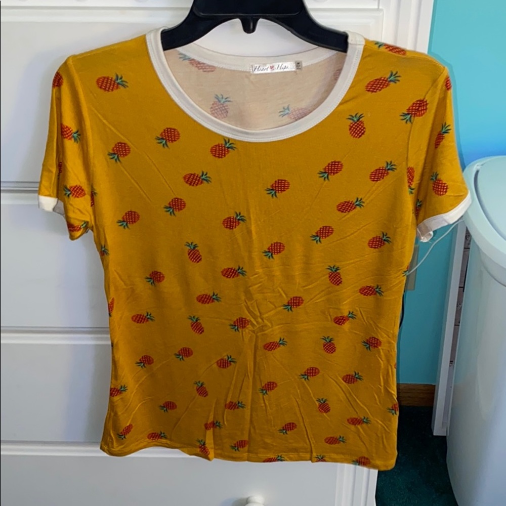 simple pineapple t-shirt